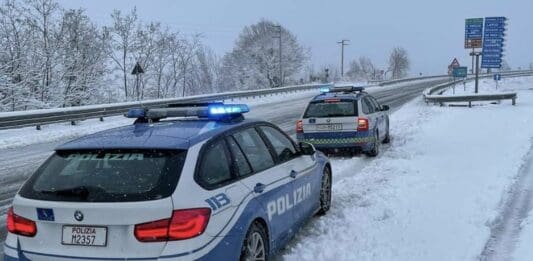Liguria, terminata l’Allerta Gialla. Ancora nevicate in A6 e A26 Polizia stradale Autostrada neve