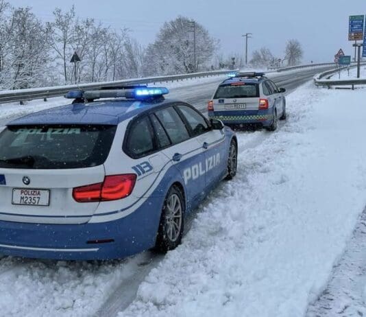 Maltempo Liguria, scattata l’Allerta Meteo Gialla per neve Polizia stradale Autostrada neve