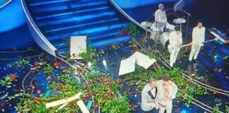 Blanco devasta il palcoscenico del Teatro Ariston e il pubblico lo fischia Blanco devasta il palcoscenico Sanremo