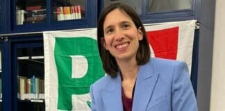 Elly Schlein è la nuova Segretaria del Pd, è la prima donna e la più giovane. Elly Schlein, partito democratico