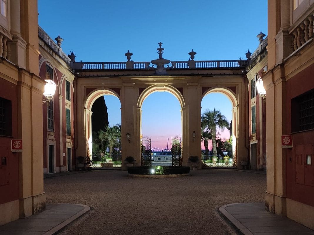 Palazzo Reale Genova tramonto