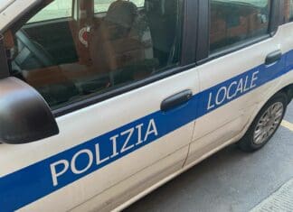 Polizia locale auto