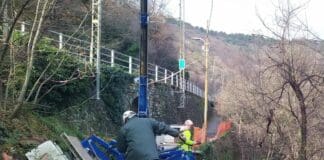 Genova, Amiu rimuove tre tonnellate di rifiuti in via San Pantaleo a Staglieno bonifica amiu via Pantaleo Genova Staglieno
