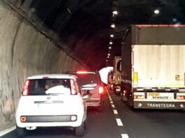 Caos Autostrade, mattinata di code e disagi: traffico in tilt in A10 coda autostrada A10