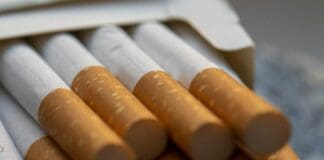 Molassana, vendeva sigarette e tabacchi con la licenza sospesa, denunciata sigarette