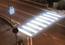 Genova, arrivano le strisce pedonali luminose, in via Torti la prima installazione strisce pedonali illuminate