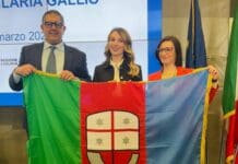 Pullman contro il muro sulla A10, premiata l’insegnante che ha salvato i bambini Ilaria Gallio insegnante premiata incidente A10