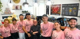 Genova, a Sampierdarena solidarietà alla pasticceria sotto sfratto in via Cantore Pasticceria Quaglia Sampierdarena Genova