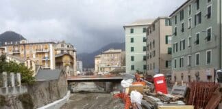 Genova, ponte obliquo a Sestri, apertura slitta ancora per la serpentinite Ponte obliquo sestri Poente genova lavori