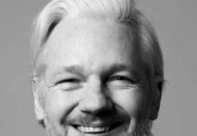 Savona, cittadinanza onoraria a Julian Assange per WikiLaeaks Julian Assange