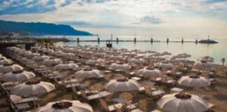 Balneari, oggi sciopero dell’ombrellone poco condiviso dai bagnanti Loano spiaggia