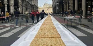 Focaccia più lunga del Mondo, ultimi preparativi a Genova Focaccia più lunga del Mondo Genova