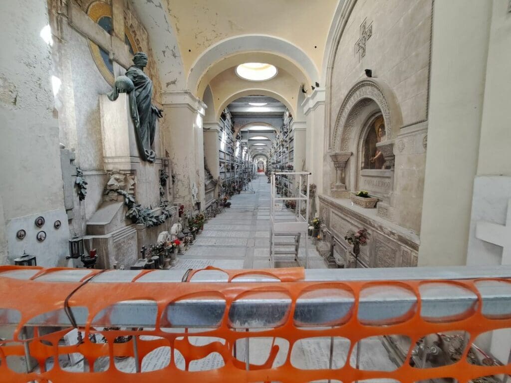 Galleria Frontale Cimitero Staglieno Genova