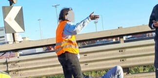 Genova, ancora olio sulla strada, incidente con ferito in Lungomare Canepa Incidente Lungomare Canepa 4 aprile 2023