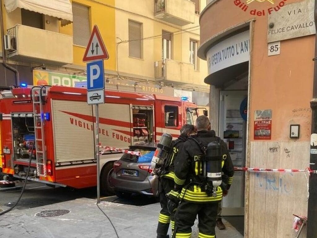incendio la Spezia via Cavallotti