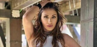 Sabrina Salerno pubblica referto medico per zittire il gossip: nessuna protesi Sabrina Salerno