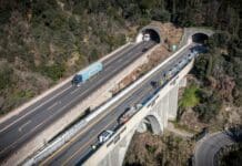 Autostrade, controlli del traffico con i droni con il programma Falco autostrada drone ripresa dall'alto