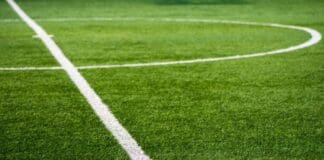 Genova, rissa tra genitori durante il torneo di calcio, arrivano i carabinieri campo calcio