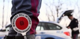Genova, patenti facili e con il trucco, fermate 7 persone Polizia stradale