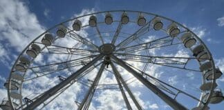Arenzano, ruota panoramica aperta sino a domenica 14 maggio ruota panoramica arenzano