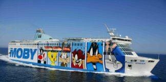 Genova, traghetto Moby Wonder torna in porto dopo avaria Moby Wonder