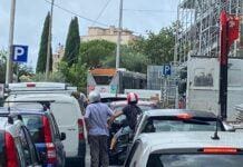 Genova, autobus bloccato sulle alture di Marassi: traffico in tilt