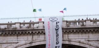 Genova, protesta di Extinction Rebellion alla Dance Parade Extintion Rebellion Dance Parade Genova