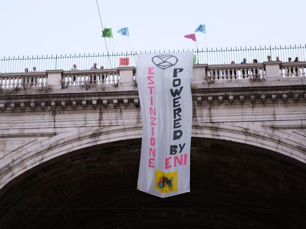 Extintion Rebellion Dance Parade Genova