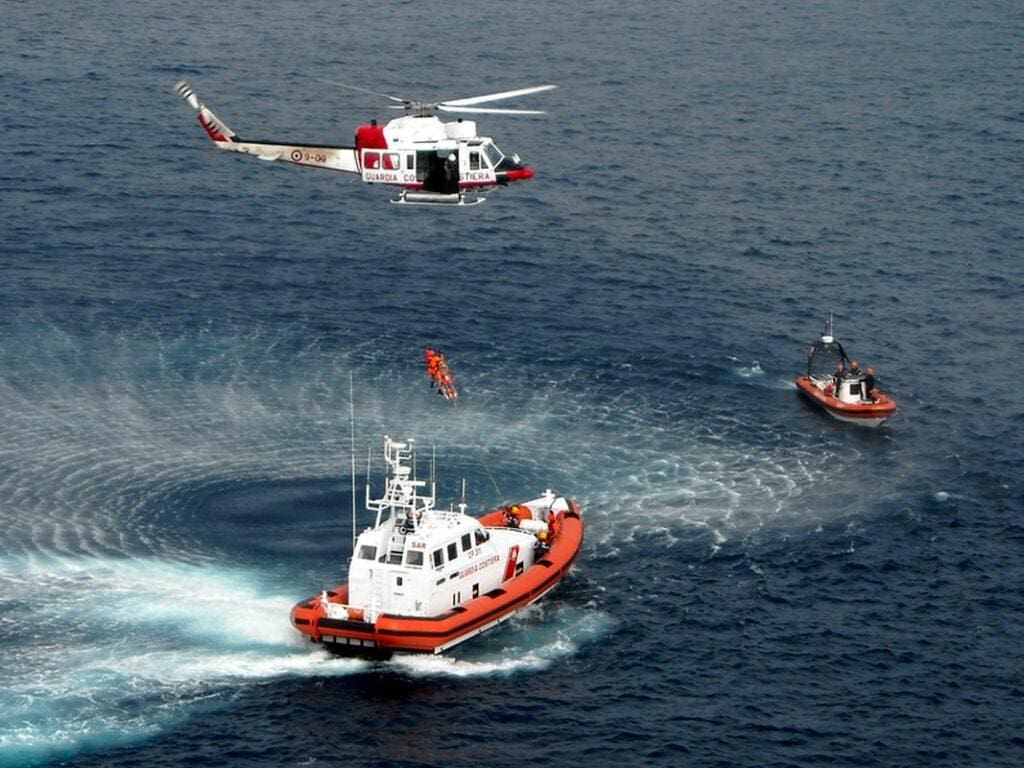 Guardia Costiera salvataggio in mare