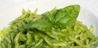 Sagra del Pesto a Pontedecimo Trofie al Pesto