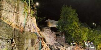 Frana a Struppa, almeno 400 persone isolate, Municipio: crollo annunciato Struppa via Trossarelli frana 22 settembre 2023