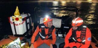 Sestri Levante, pescatori cadono in mare alla Baia del Silenzio, salvati Sestri Levante sommozzatori vigili del fuoco