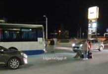 Genova, grave incidente a Voltri, pedone travolto mentre attraversa Voltri incidente 26 ottobre 2023