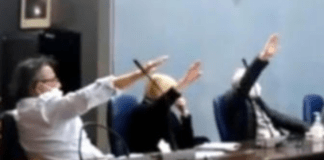 Cogoleto, saluto romano nel giorno della Memoria, consiglieri pronti a scusarsi? saluto romano Cogoleto