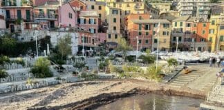 Mareggiata, porticciolo di Nervi ancora invaso dalle alghe Nervi porticciolo alghe