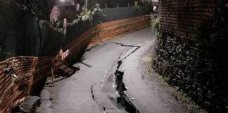 Maltempo a Genova, frana strada a Trasta, trenta famiglie isolate Trasta crollo salita cà dei Trenta