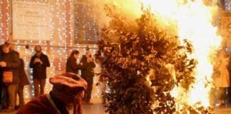 Confeugo a Genova, la fiamma diritta o storta surriscalda i social Confeugo 2023