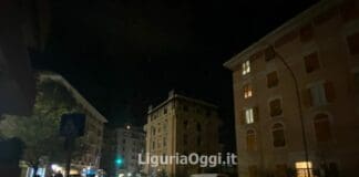 Genova, via Napoli al buio, proteste dei residenti Via Napoli buio Oregina