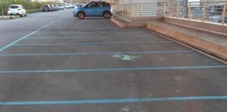 Genova, altro furto su un’auto posteggiata a Dinegro: turista derubato