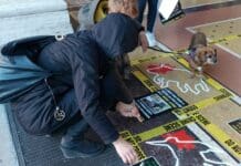 Genova, blitz animalista, premio Crudeltà verso gli Animali a Regione Liguria animalisti Genova blitz De Ferrari