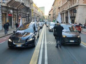 Carri funebri protesta Genova