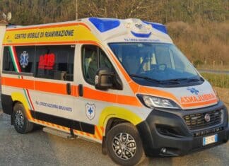 Savona, incidente sulla Sp 29: ferita una donna ambulanza croce azzurra Brugnato la Spezia