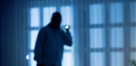 Camporosso, caccia al ladro con il rischio Far West, oggi vertice con Prefetto ladro