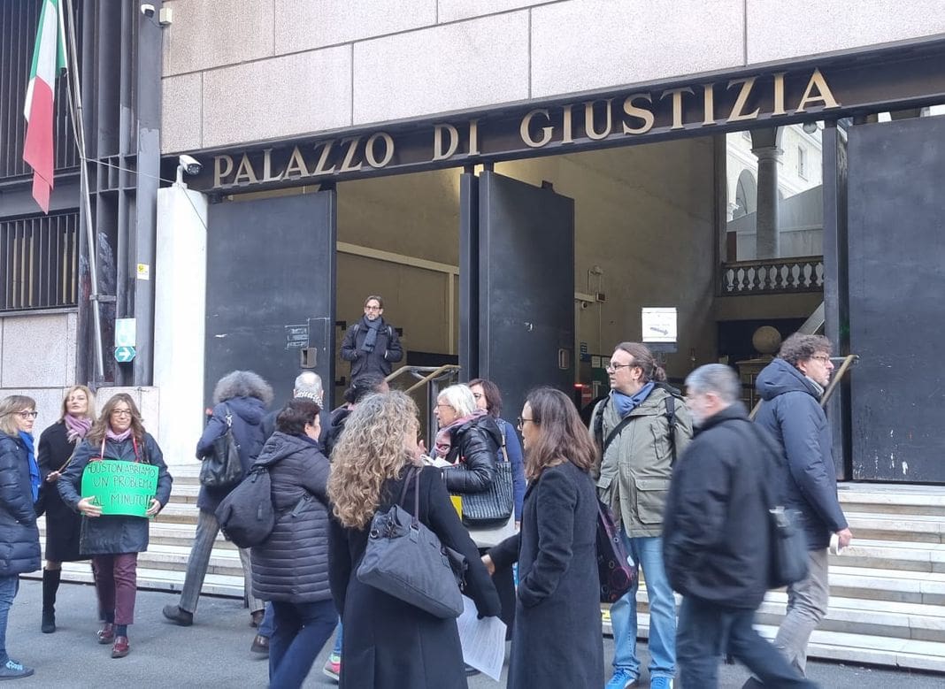 Tribunale protesta Genova