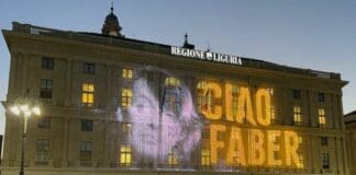 Genova ricorda Fabrizio De Andrè in piazza De Ferrari Fabrizio De André Faber