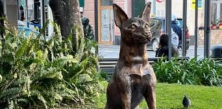 Rapallo dedica una statua ad un cane Rapallo statua cane