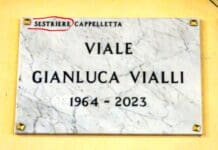 Rapallo dedica una via a Gianluca Vialli ma sbaglia la scritta Rapallo targa sbagliata Gianluca Vialli