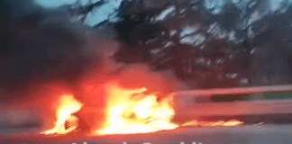 Auto in fiamme sull’autostrada A7 Genova Milano in zona Serravalle Serravalle auto in fiamme sulla A7