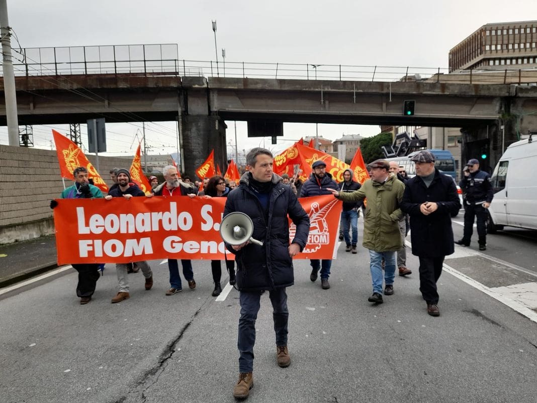 Leonardo protesta Sestri Genova