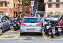 Genova, sabato la protesta dei residenti per i disagi delle partite a Marassi Marassi sosta selvaggia